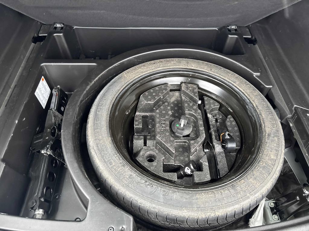 Used 2025 Chevrolet Blazer LT image 26