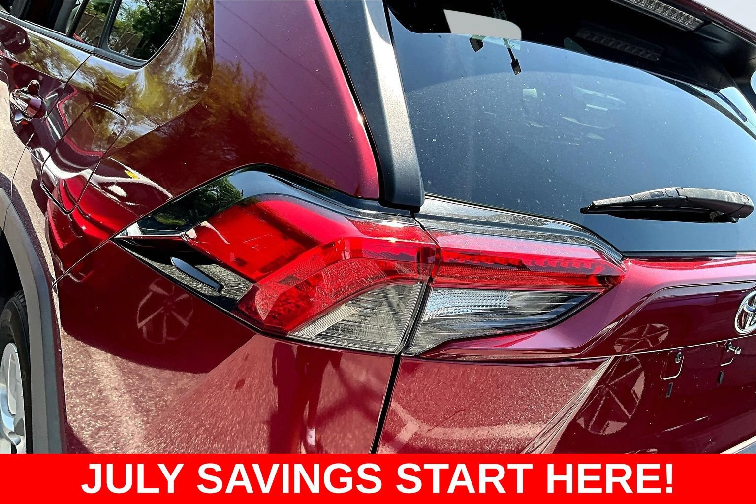 Used 2020 Toyota RAV4 LE FWD image 23