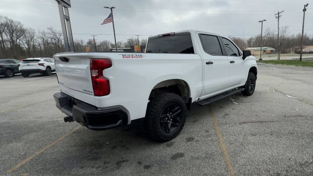 Used 2025 Chevrolet Silverado 1500 Custom Trail Boss AWD/4WD image 8