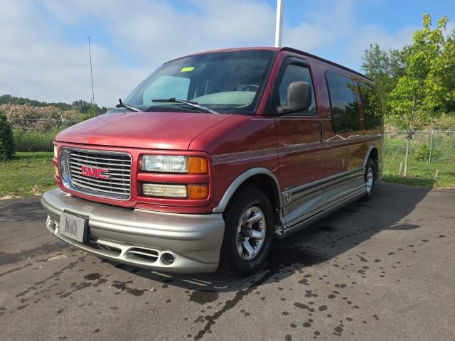 Used 2002 GMC Savana 1500 w/ SLE Marketing Option Pkg 3 RWD image 2