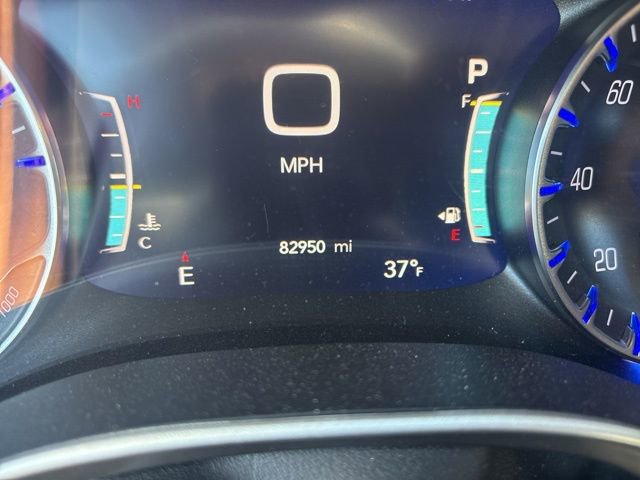 Used 2022 Chrysler Pacifica Touring-L image 14