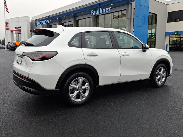 Certified 2025 Honda HR-V LX image 6