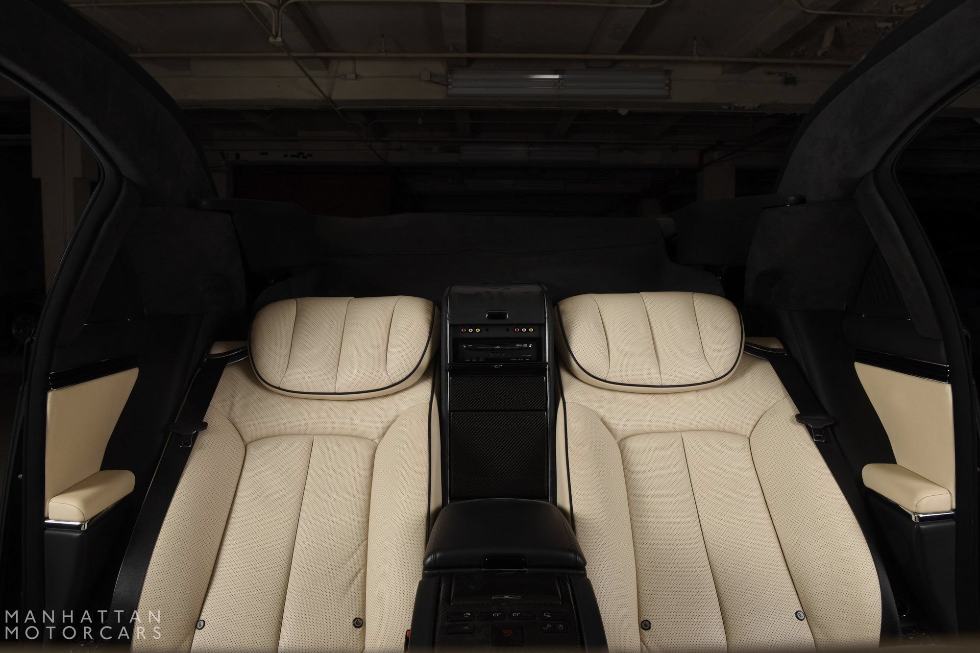 Used 2009 Maybach 62 S RWD image 37