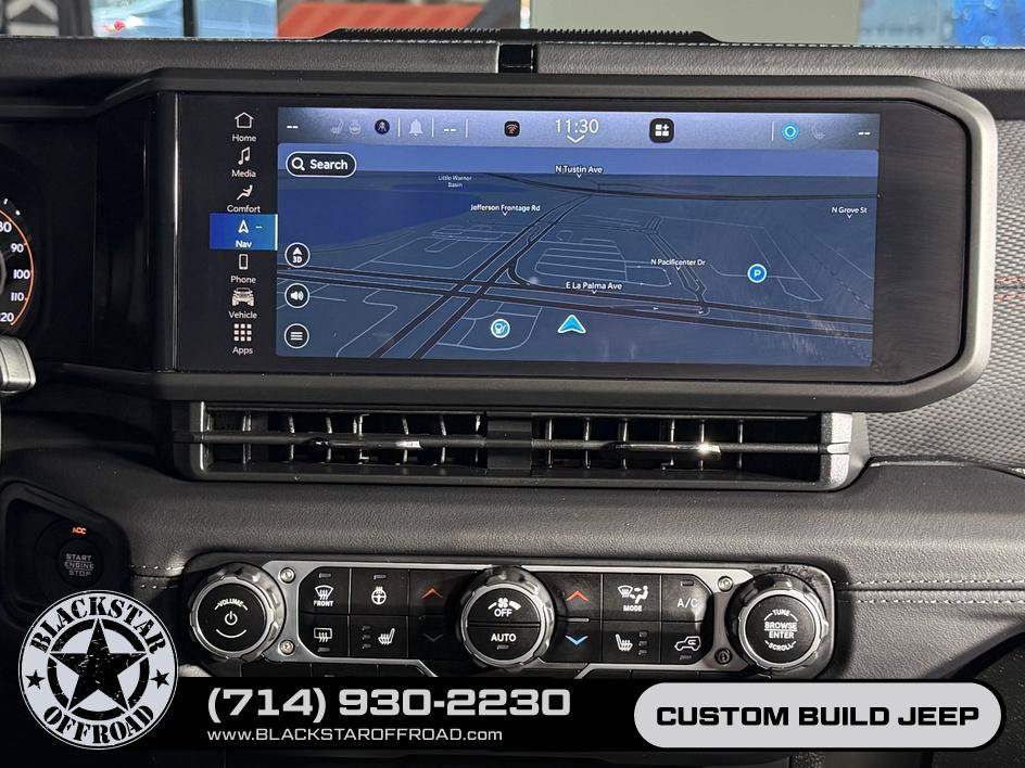 Used 2025 Jeep Wrangler Unlimited Rubicon w/ Safety Group AWD/4WD image 23
