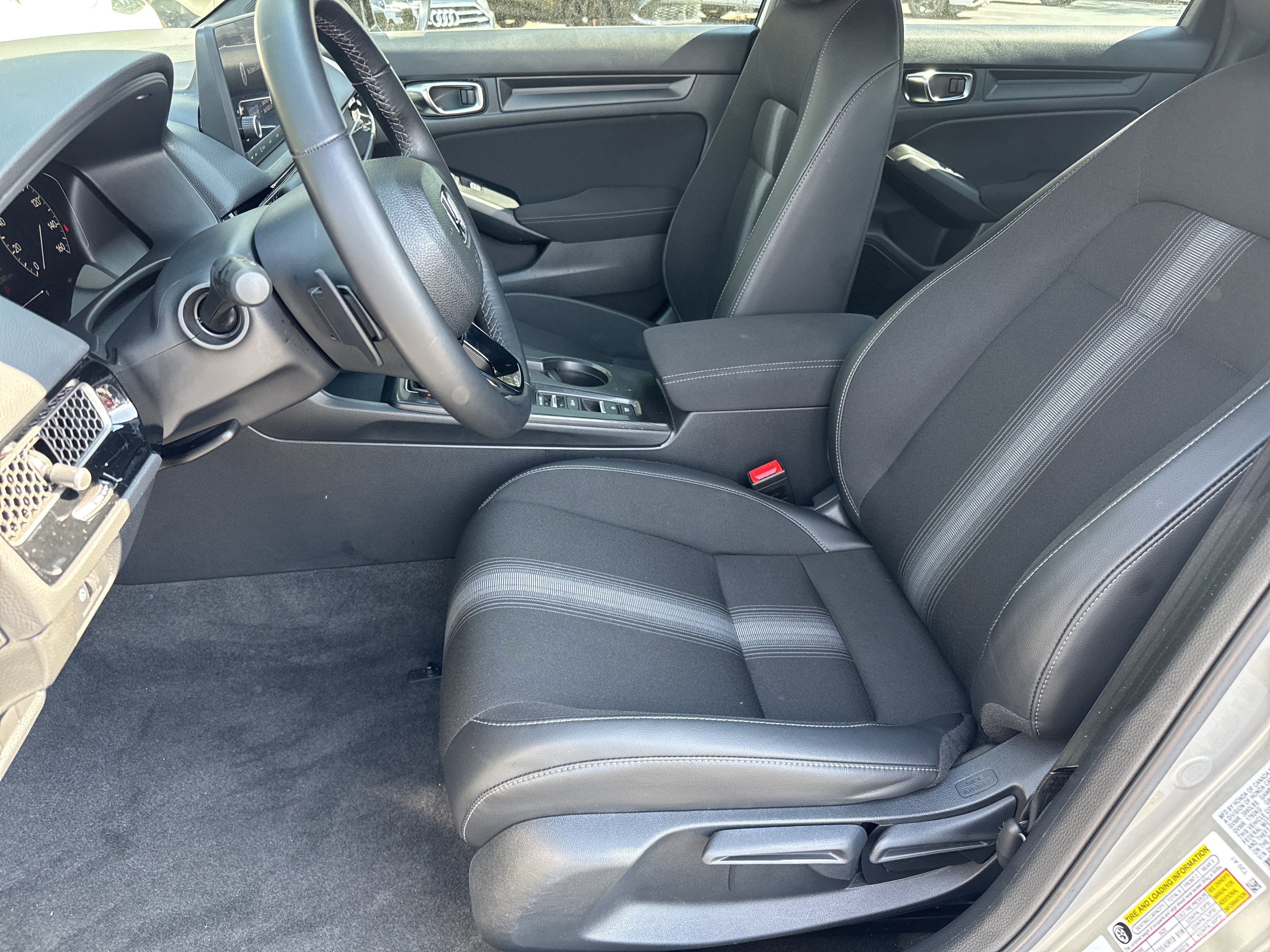 Used 2025 Honda Civic Sport image 11