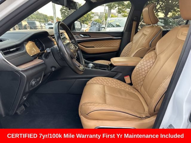 Used 2023 Jeep Grand Cherokee L Summit w/ Advanced Protech Group IV AWD/4WD image 22
