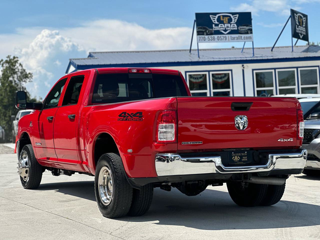 Used 2022 RAM 3500 Tradesman AWD/4WD image 5