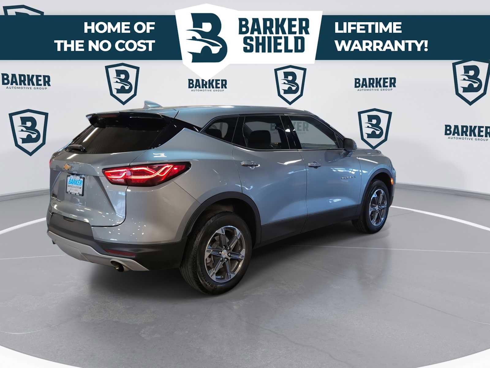 Used 2025 Chevrolet Blazer LT AWD/4WD image 9