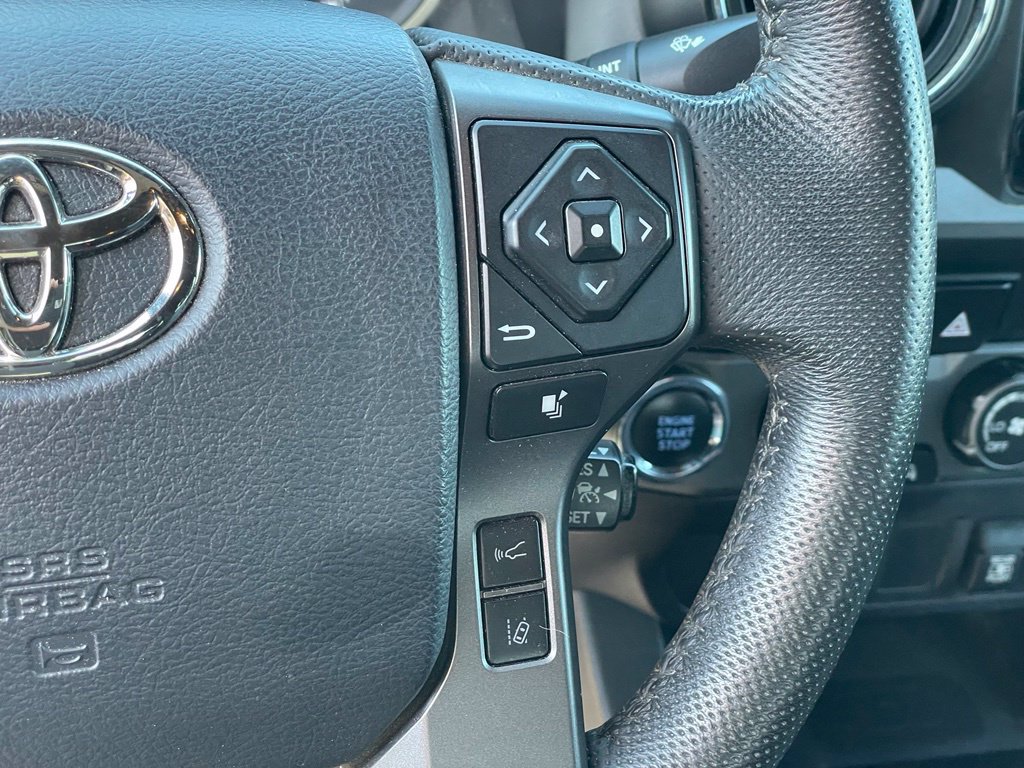 Used 2020 Toyota Tacoma TRD Off-Road AWD/4WD image 16