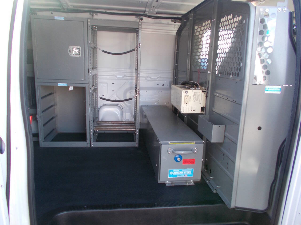 Used 2014 Ford E-250 and Econoline 250 w/ Power Group image 7