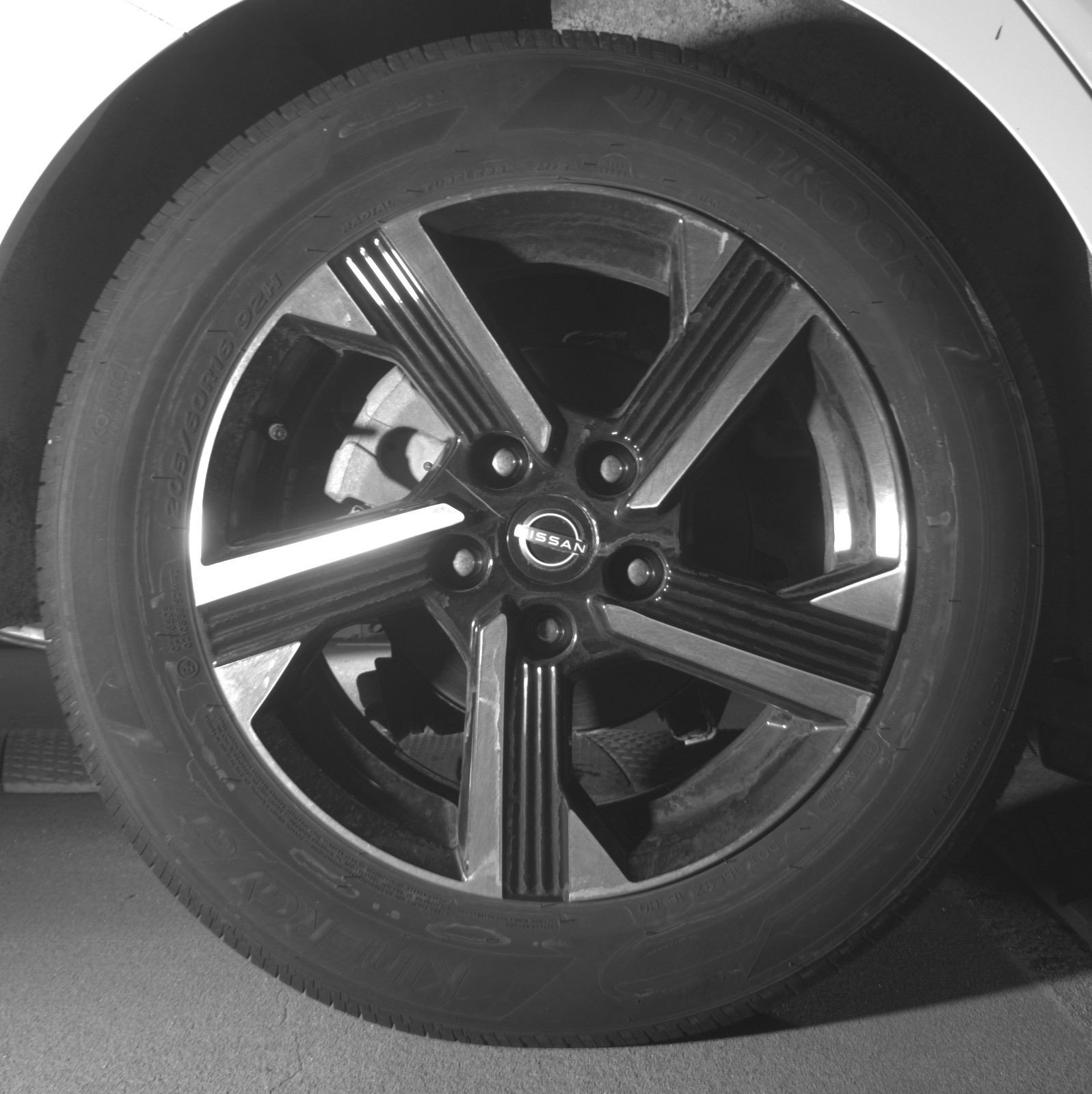 Used 2025 Nissan Sentra SV FWD image 15