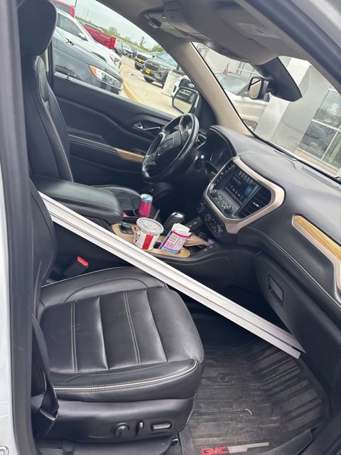 Used 2018 GMC Acadia Denali w/ Technology Package AWD/4WD image 8