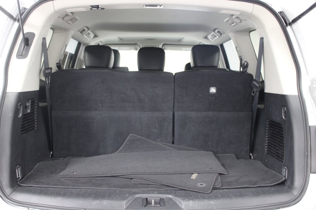 Used 2024 Nissan Armada SL image 16
