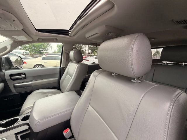 Used 2018 Toyota Sequoia Limited w/ Safety & Convenience Package AWD/4WD image 14