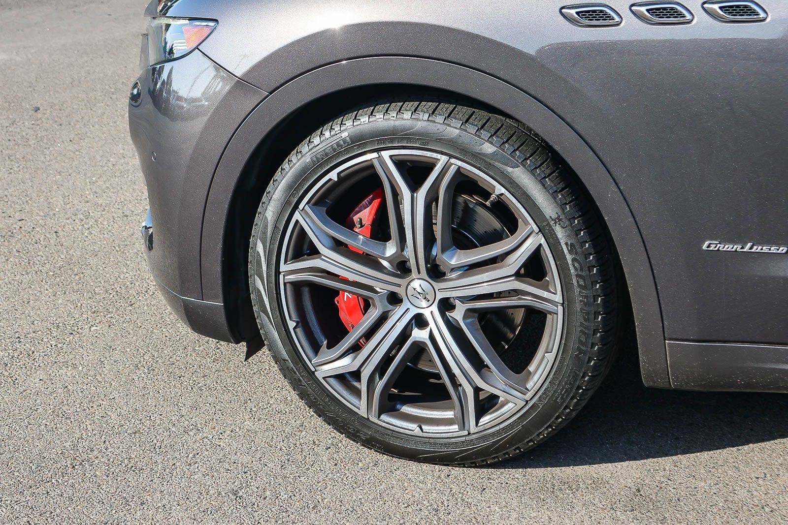 Used 2020 Maserati Levante S GranLusso AWD/4WD image 7