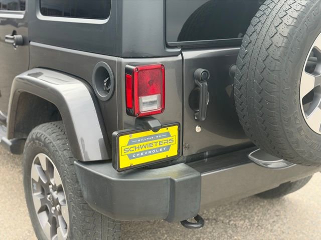 Used 2017 Jeep Wrangler Unlimited Sahara w/ Connectivity Group image 9