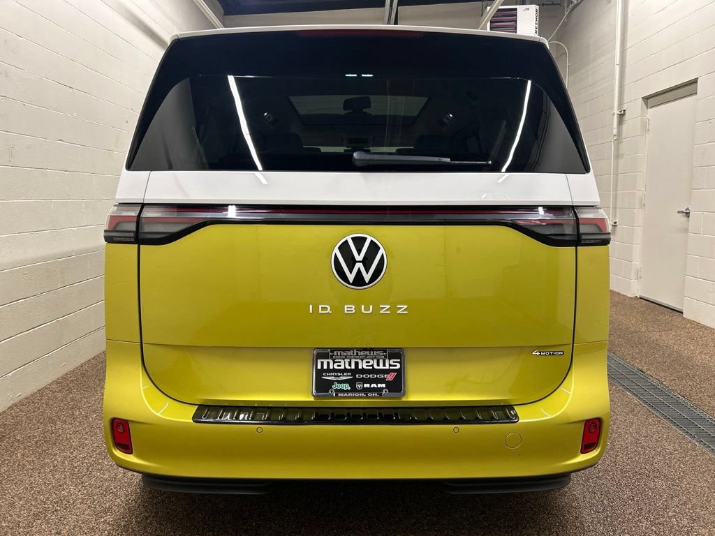 Used 2025 Volkswagen ID. Buzz 1st Edition AWD/4WD image 3