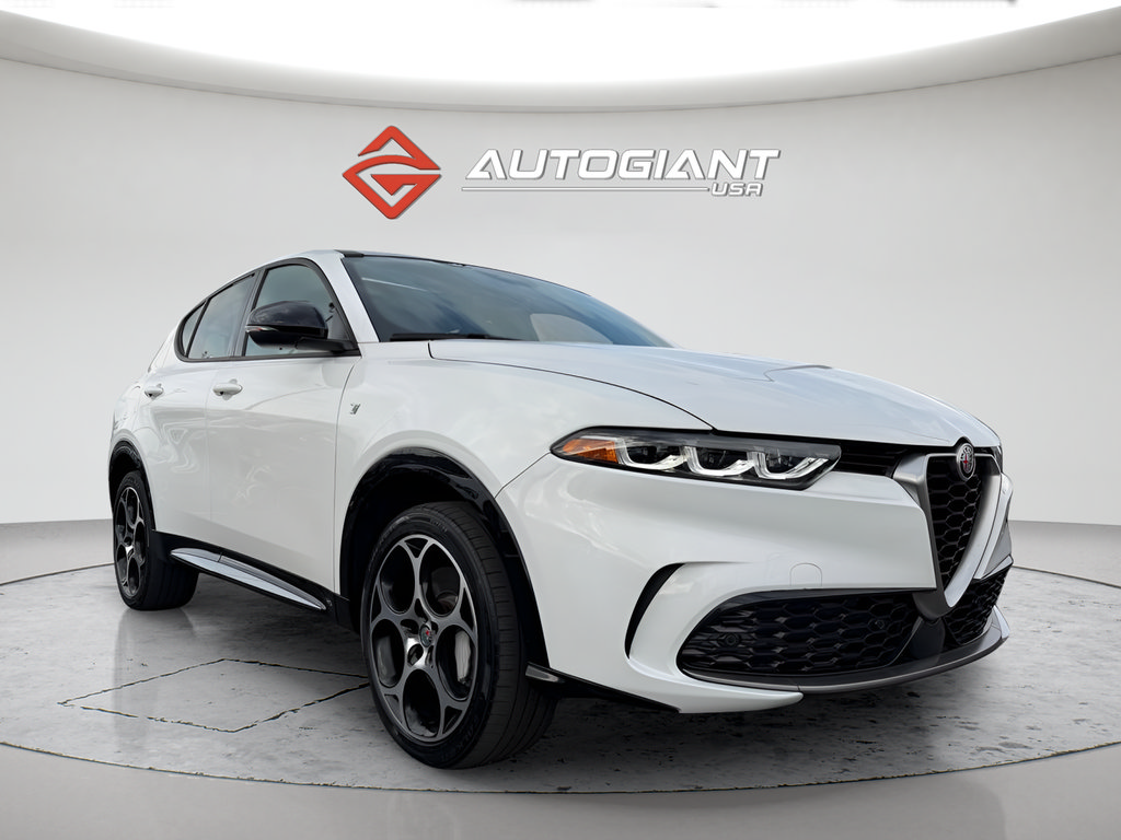 Used 2024 Alfa Romeo Tonale Ti AWD/4WD image 11