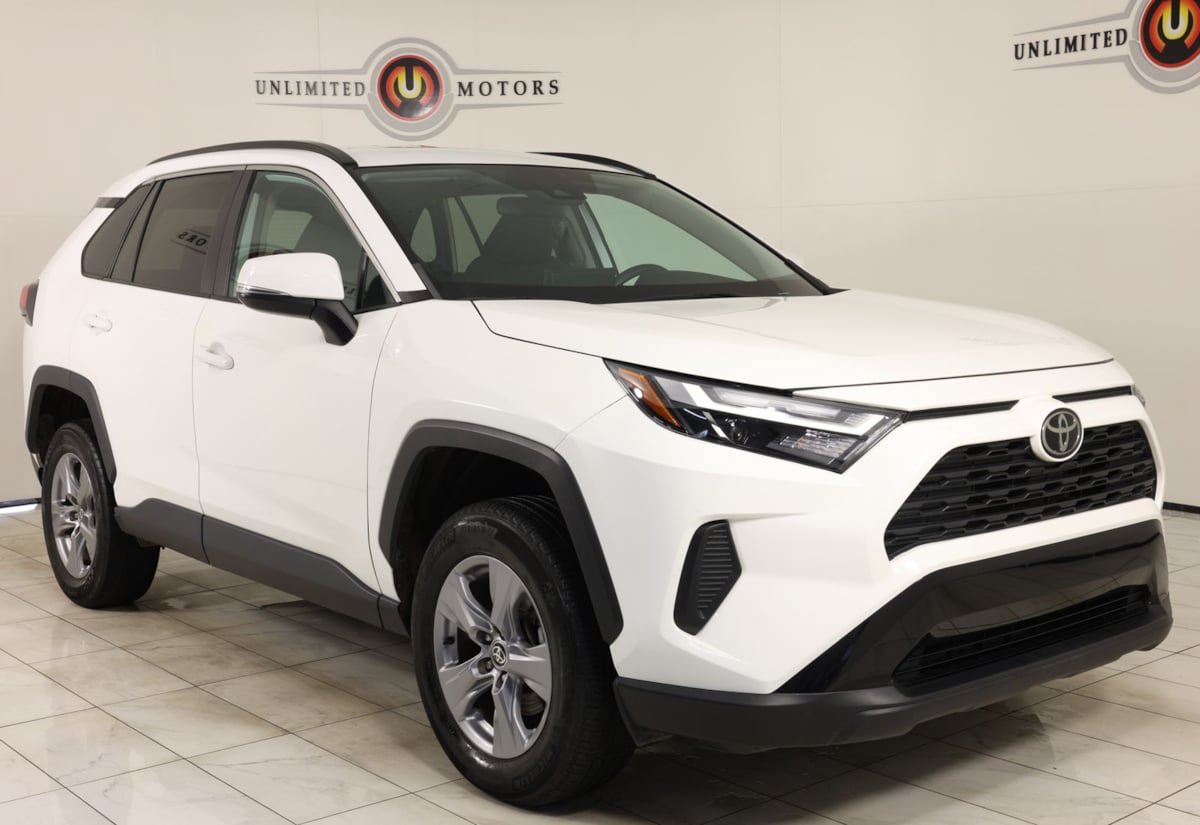 Used 2022 Toyota RAV4 XLE AWD/4WD image 34
