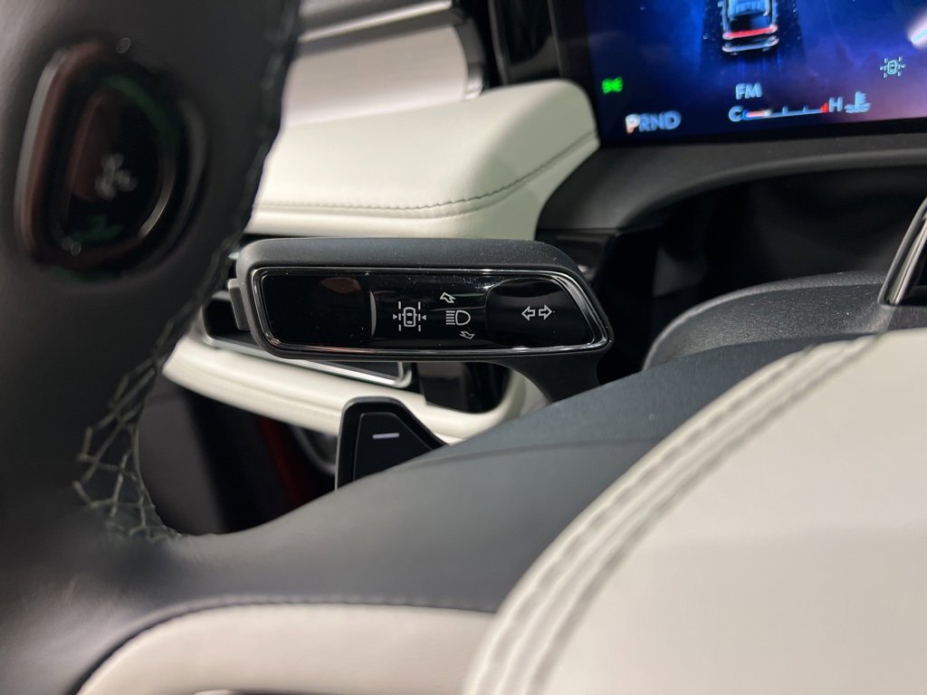 Used 2025 Lincoln Aviator Reserve w/ Equipment Group 201A image 19