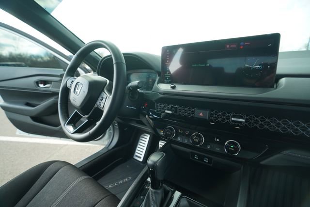 Used 2024 Honda Accord Sport image 32