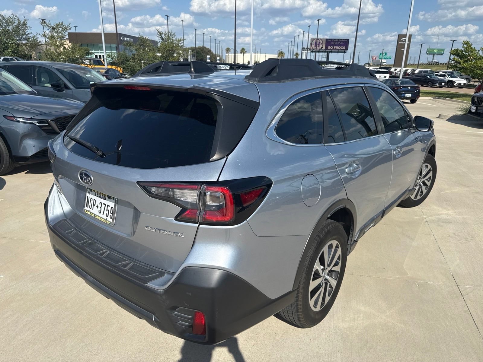 Used 2020 Subaru Outback Premium AWD/4WD image 5