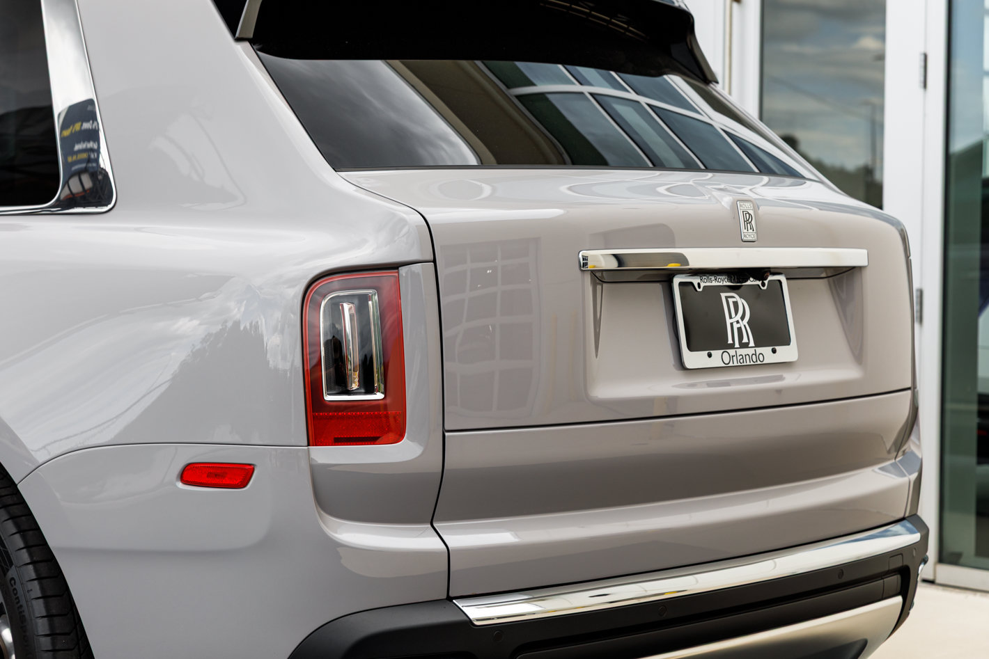 Certified 2024 Rolls-Royce Cullinan w/ Interior Detailing Package AWD/4WD image 14