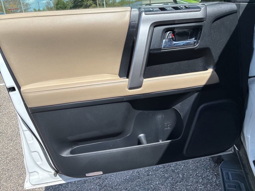 Used 2019 Toyota 4Runner SR5 Premium image 12