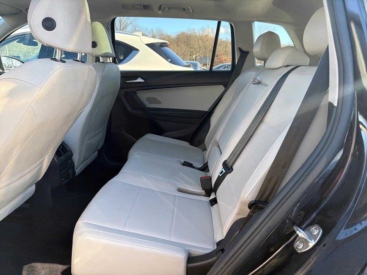 Used 2021 Volkswagen Tiguan SE w/ Panoramic Sunroof Package AWD/4WD image 20