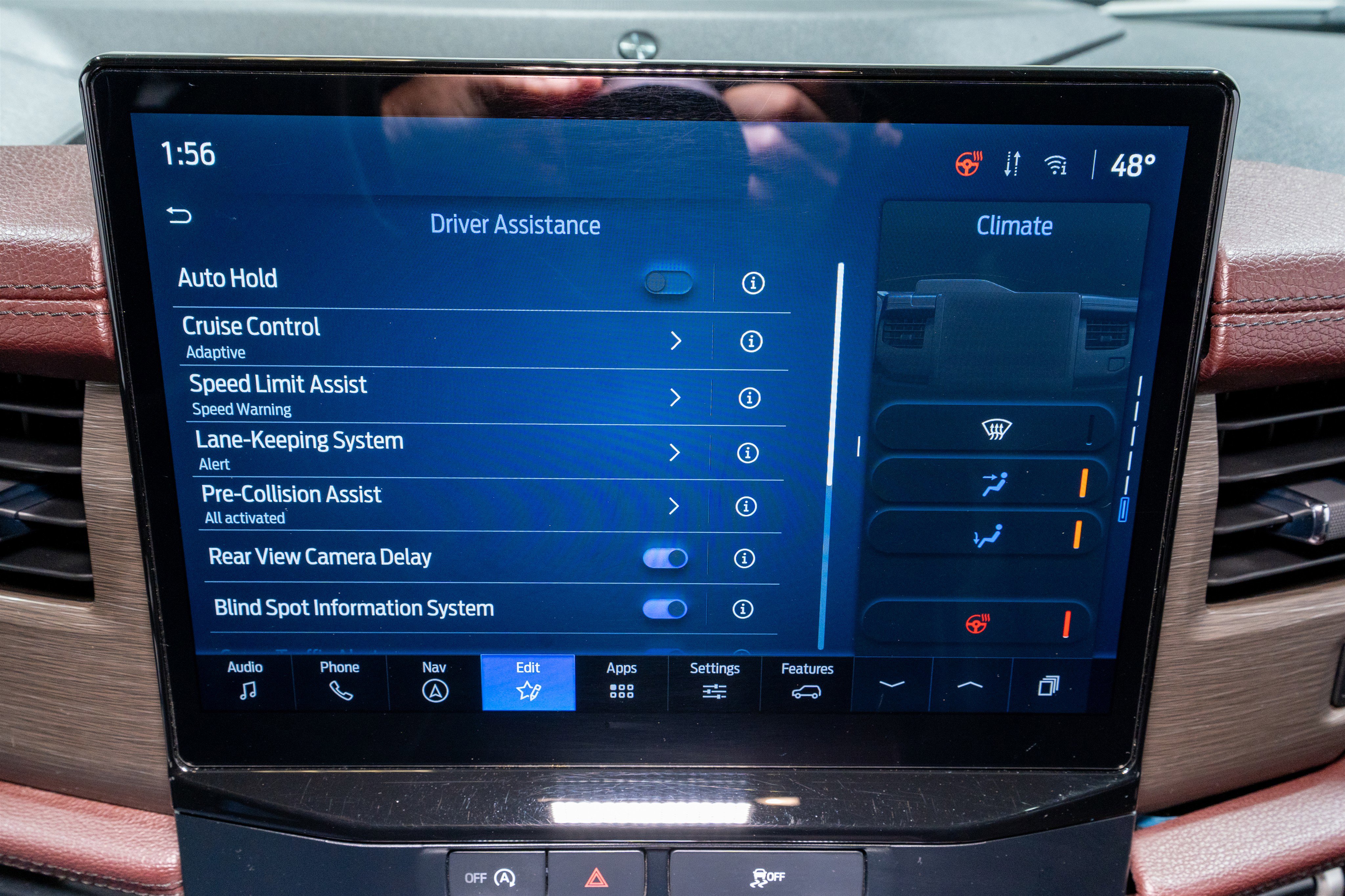 Used 2024 Ford Expedition Limited image 22