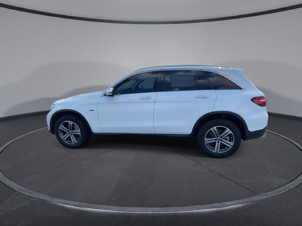 Used 2019 Mercedes-Benz GLC 350e 4MATIC image 5