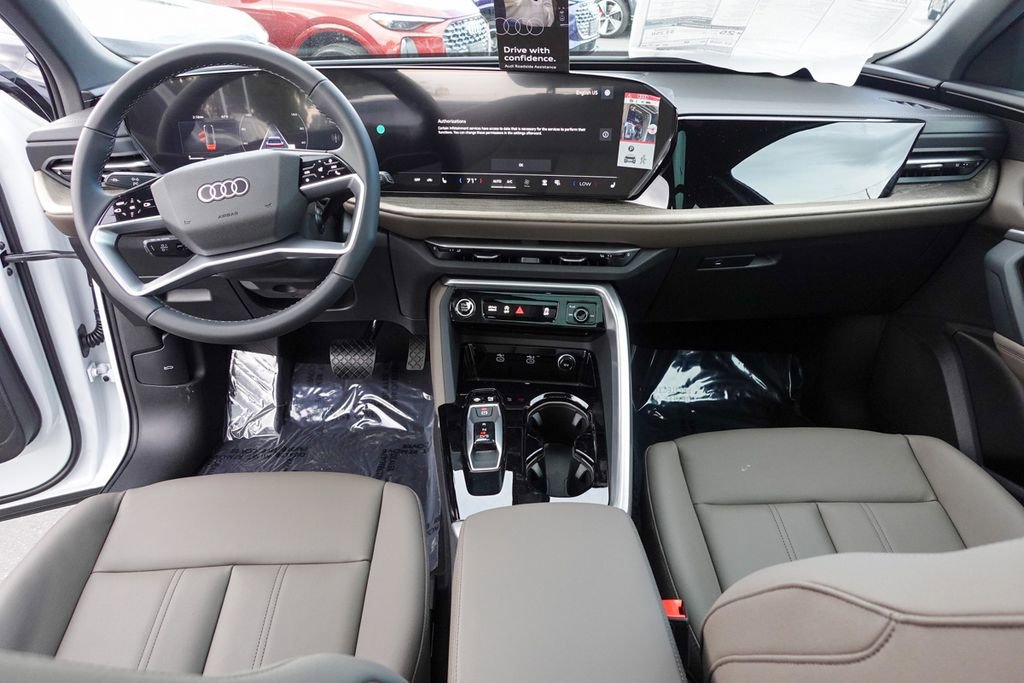 New 2025 Audi Q5 Premium image 24
