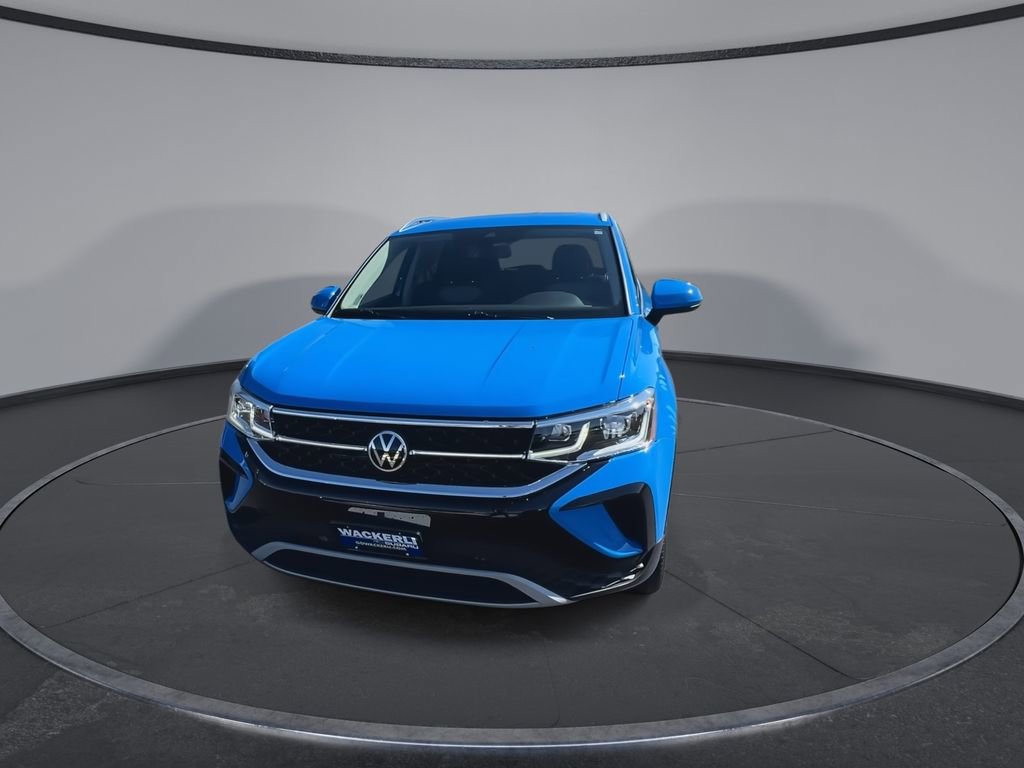 Used 2022 Volkswagen Taos SEL image 4