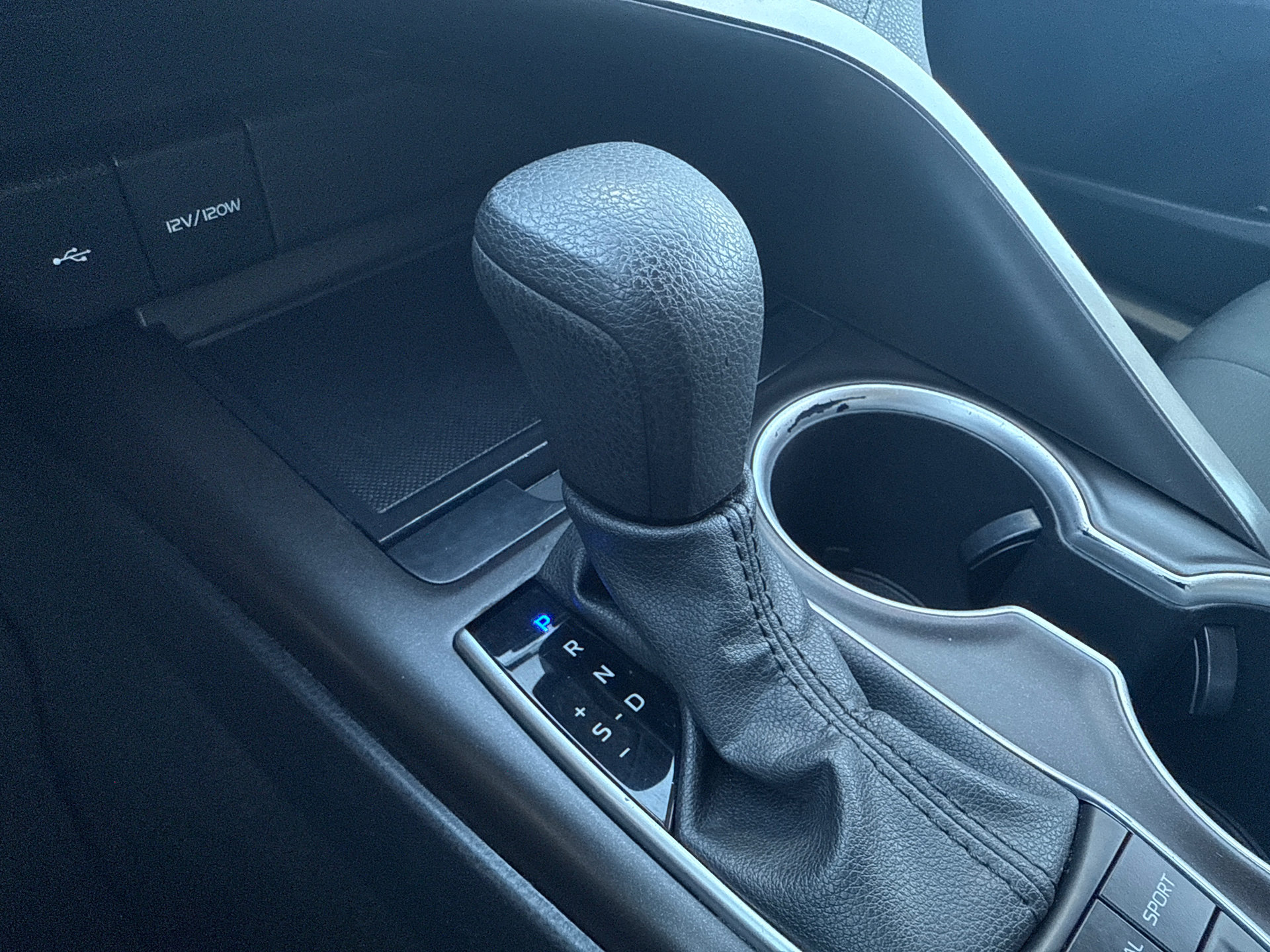 Used 2023 Toyota Camry LE FWD image 22