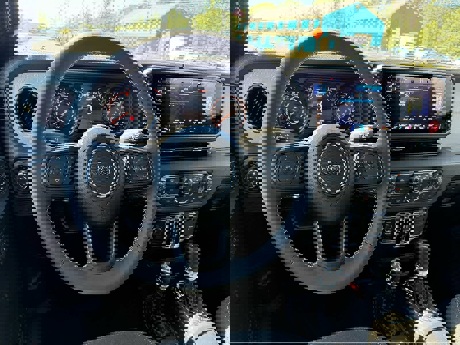 Used 2025 Jeep Gladiator Sport image 16