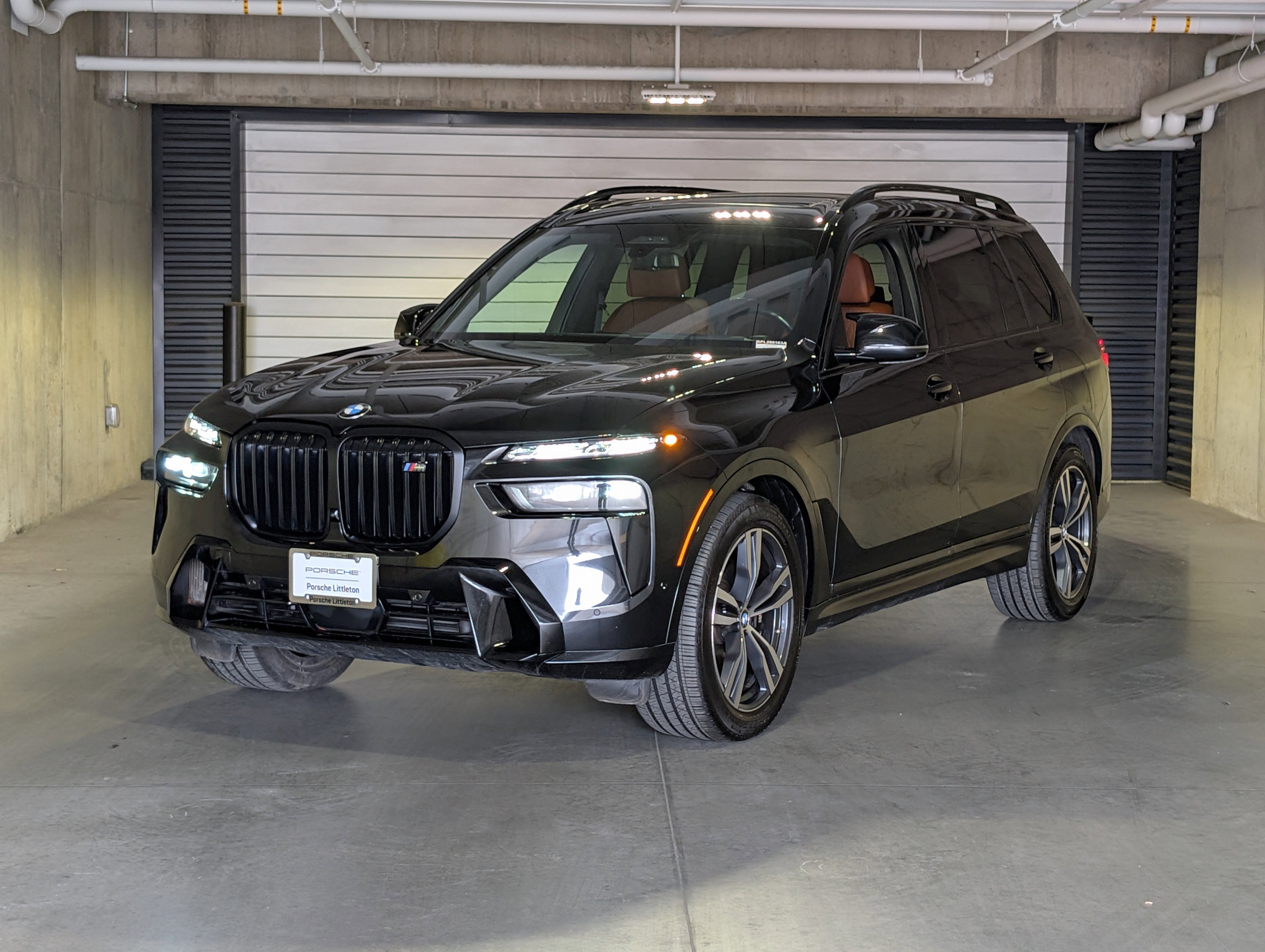 Used 2024 BMW X7 M60i w/ Executive Package image 1