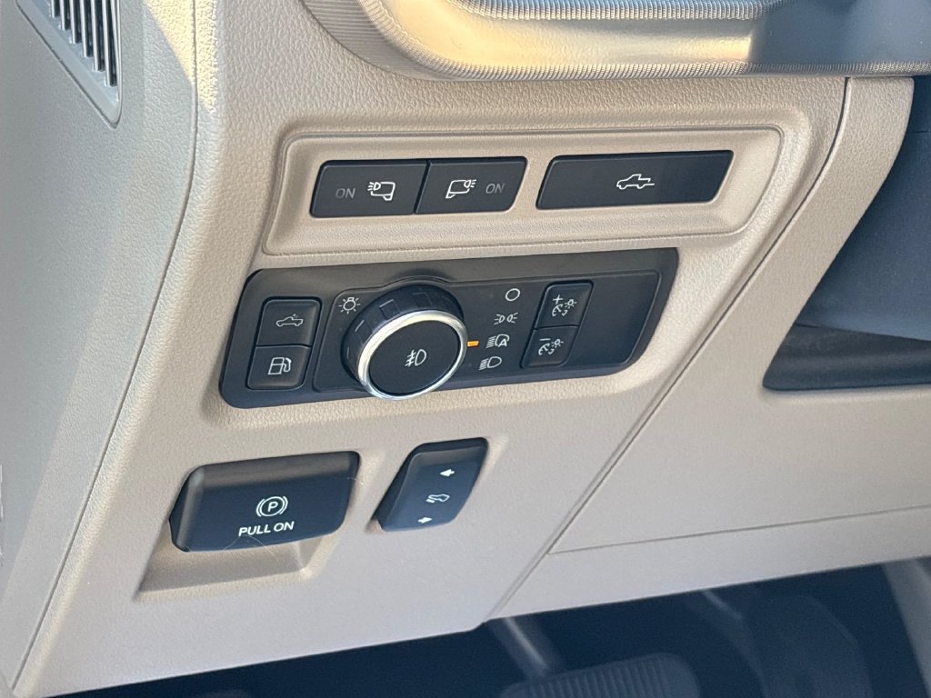 Used 2024 Ford F150 Platinum AWD/4WD image 32