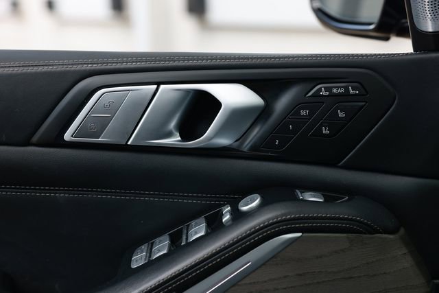 Used 2019 BMW X7 xDrive50i w/ Dynamic Handling Package AWD/4WD image 61