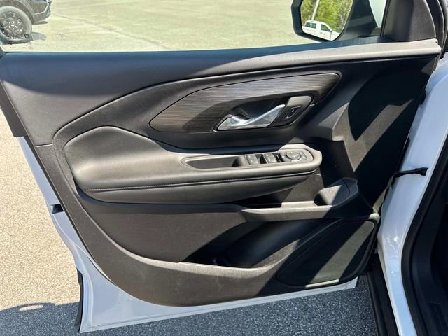 Used 2024 GMC Terrain SLE AWD/4WD image 24