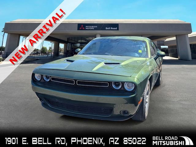 Used 2021 Dodge Challenger SXT image 1