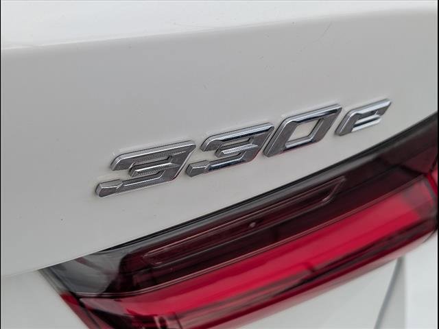Used 2023 BMW 330e image 19