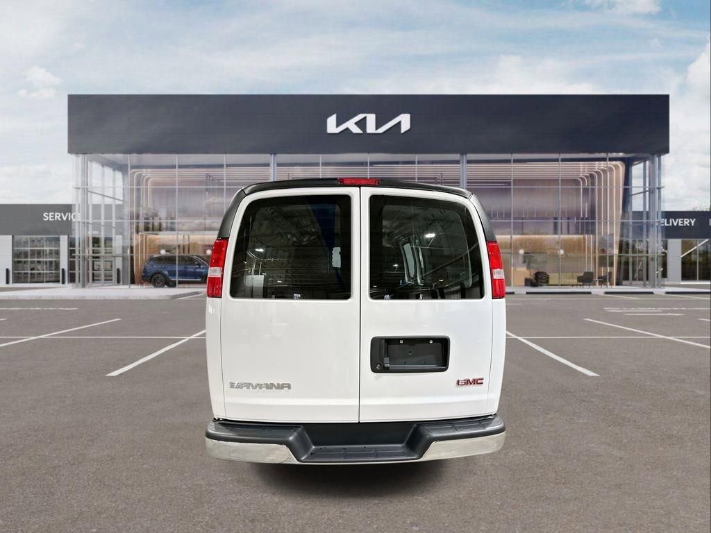 Used 2024 GMC Savana 2500 w/ Driver Convenience Package image 7