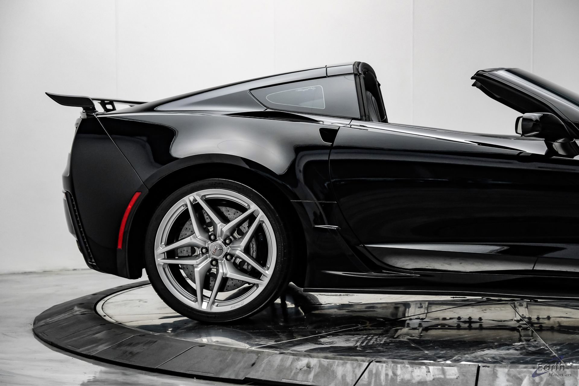 Used 2019 Chevrolet Corvette ZR1 RWD image 25