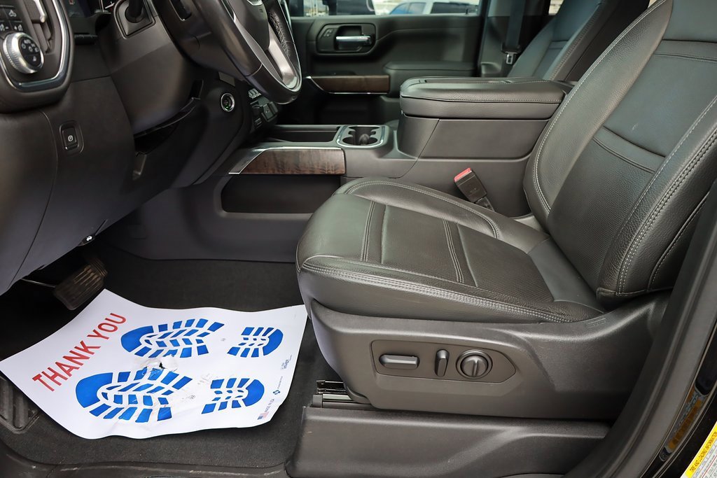 Used 2021 GMC Sierra 3500 Denali w/ Denali Black Diamond Edition image 11