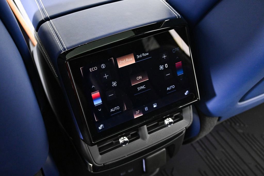 New 2026 Cadillac Vistiq Premium Luxury image 20