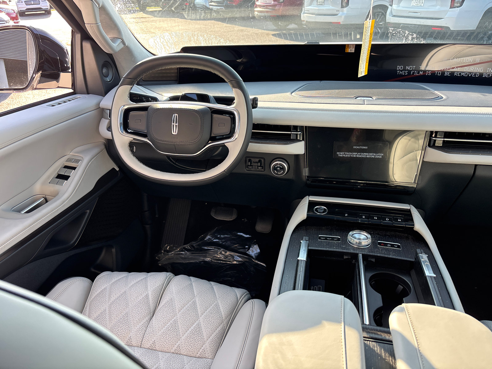 New 2027 Lincoln Navigator L Black Label w/ Black Label Special Edition AWD/4WD image 30