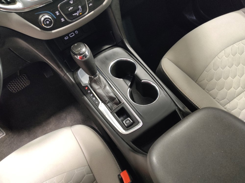 Used 2021 Chevrolet Equinox LS w/ LS Convenience Package image 26