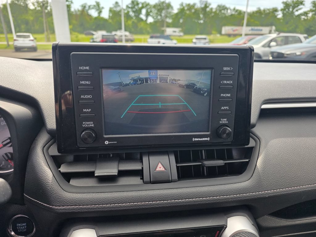 Used 2020 Toyota RAV4 XLE w/ Convenience Package AWD/4WD image 17