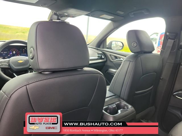 Used 2026 Chevrolet Traverse LT AWD/4WD image 16