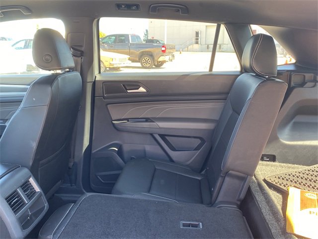 Used 2023 Volkswagen Atlas Cross Sport SEL R-Line image 16